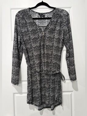 Lily Morgan Women's Black & White Chevron Long-Sleeve Dress with Tie Waist